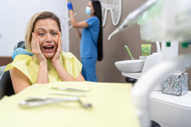 Best Emergency Dentist for Knocked-Out Tooth in Greenwood, MO